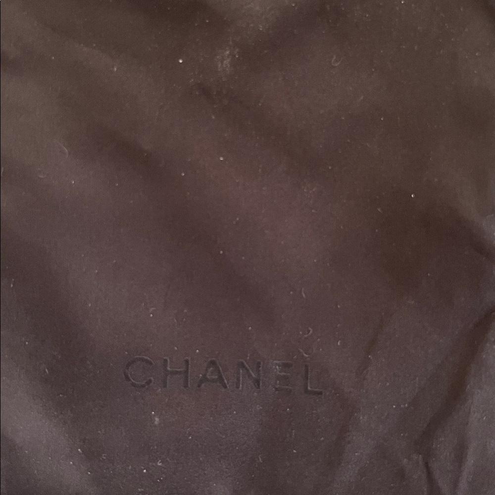 CHANEL Black Velvet Scrunchie with Crystal CC Emblem - Picture 4 of 6
